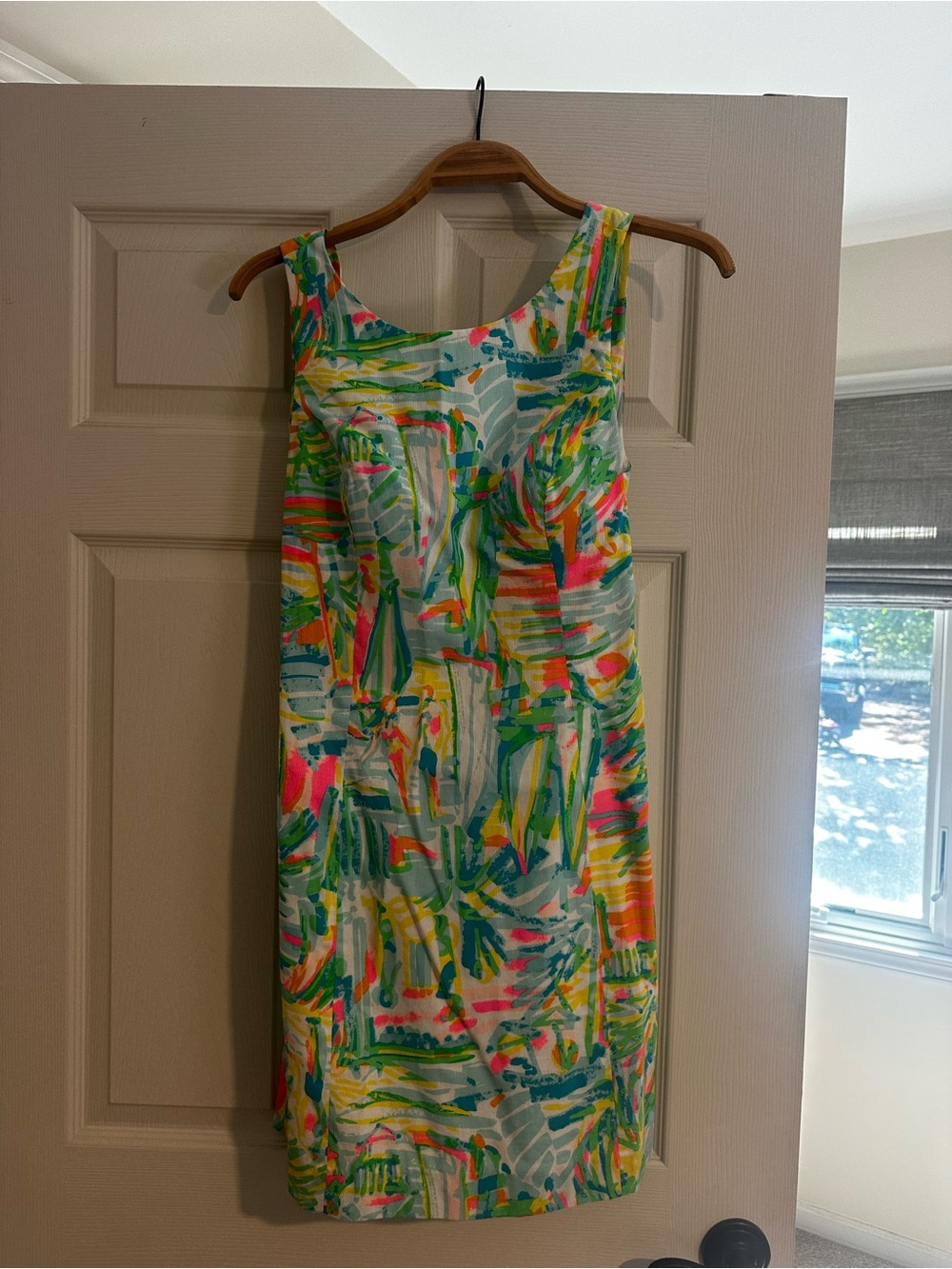 Lilly Pulitzer. Sleeveless, Open Back Multicolor Abstract Print Shift Dress
